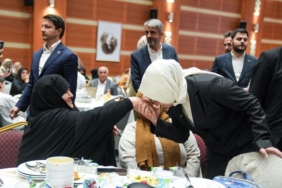 AK Parti İstanbul İl Başkanlığı'nda şehit anneleri için Anneler Günü programı düzenlendi