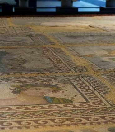 Aşil ve Thetis'in Mozaiği Samsun'da Sergileniyor