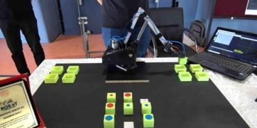 Atakum Lisesi Robot Yarışmasında Zirveye Çıktı