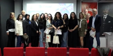 Atakum'da 'Değişen Dünyada Aile Olmak' konulu seminer