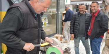 Havza'da Kurban Bayramı İçin Bıçak Bileme Yoğunluğu