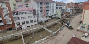 Havza'da Sel Sonrası Yıkım Çalışmaları Sürüyor