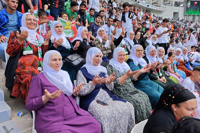 Iğdır FK-Amedspor maçına dakikalar kala barış annelerinin fotoğrafı yeniden gündemde