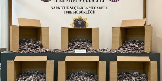 Samsun'da Uyuşturucu Operasyonu: 172 Bin Hap Ele Geçirildi
