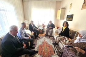 Şehit annesine duygulandıran Anneler Günü ziyareti