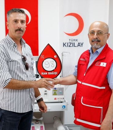 12 Yılda 98 Kan Bağışı