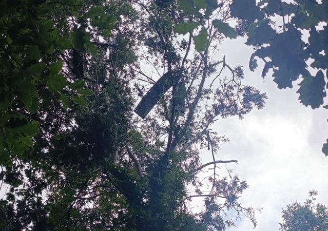 Alaçam'da İHA Parçası Bulundu - Son Dakika