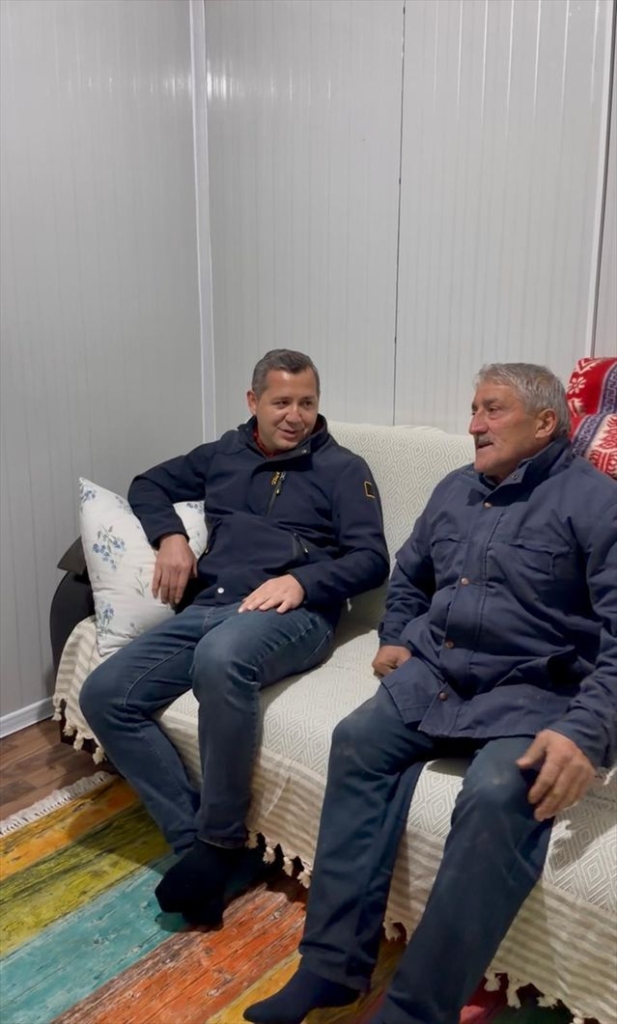 Alaçam'da Yangın Mağduru Aileye Yeni Ev Yapılacak