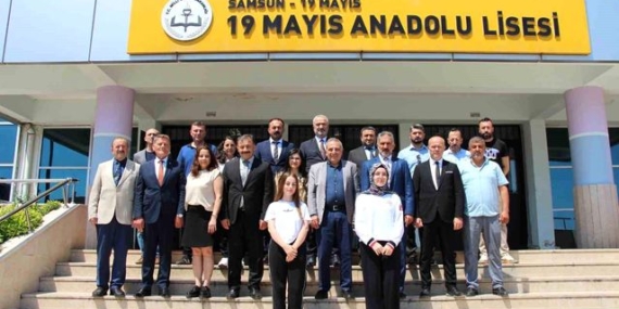 Anı Kitap Kafe öğrencilerle buluştu