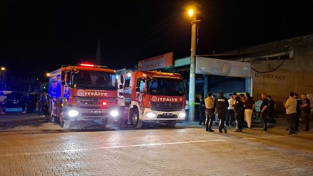 Bafra'da Oto Yıkamacıda Yangın - Son Dakika