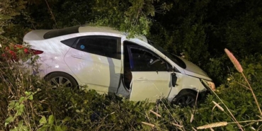 Bafra'da Otomobil Hendeğe Devrildi, İki Yaralı