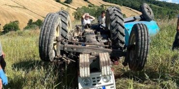 Bafra'da Traktör Devrildi, Sürücü Hayatını Kaybetti