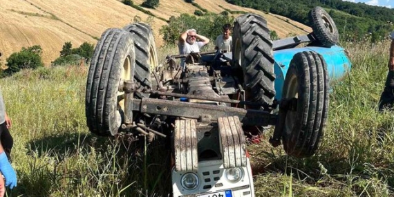 Bafra'da Traktör Devrildi, Sürücü Hayatını Kaybetti