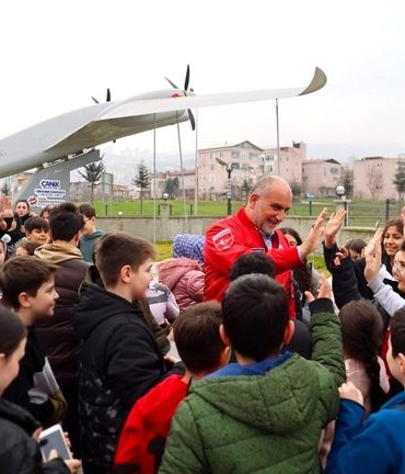 Başkan Sandıkçı: 'Teknoloji üreten nesiller yetiştiriyoruz'