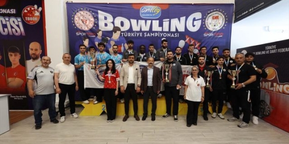 Bayburt Üniversitesi'nden bowling'de 10 madalya