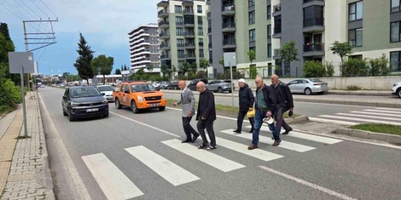 Canik'te Yaya Geçidi Tehlikesi - Son Dakika