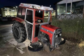 Kavak'ta Traktör Kaza Yaptı - Son Dakika