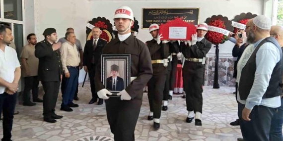 Kıbrıs gazisi Samsun'da askeri törenle son yolculuğuna uğurlandı