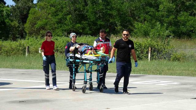 Samsun'da Kadın 4 Metreden Düşerek Yaralandı