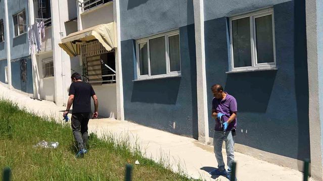 Samsun'da Pencereden Düşen Adam Yaralandı