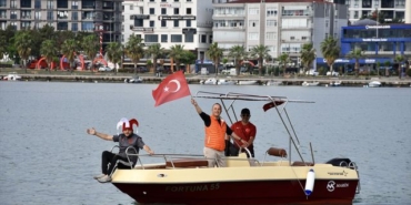 Samsun'da Taraftarlar Denizde Maç İzledi