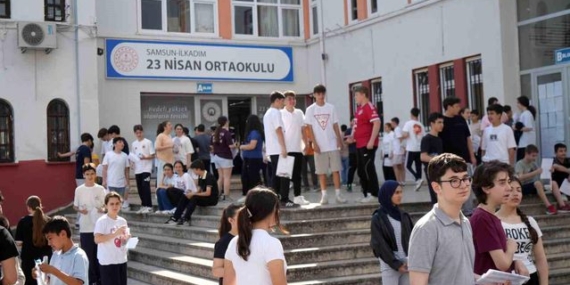 Samsun'da binlerce öğrencinin LGS heyecanı