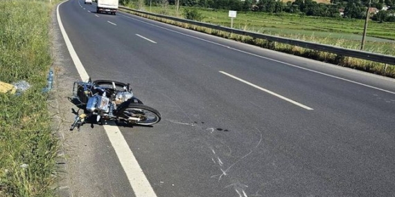 Samsun'da motosiklet lastiği patladı, 2 yaralı