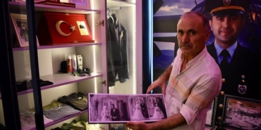 Şehit Astsubay Emre Altıok'un hatırası evde yaşatılıyor