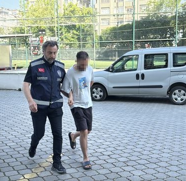 Telefonda kendilerini belediye başkanı olarak tanıtıp dolandırıcılık yapan 6 şüpheli adliyede