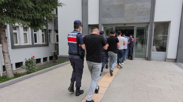 Tokat'ta Uyuşturucu Operasyonu: 12 Gözaltı