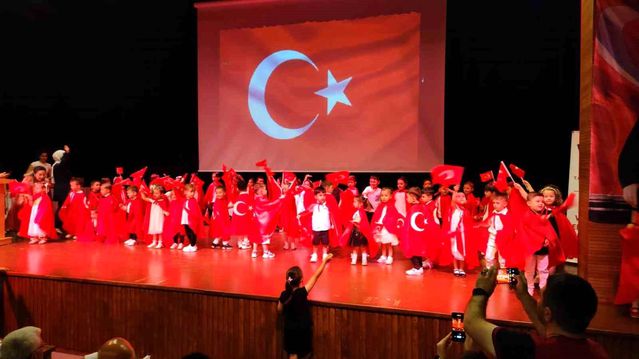 Vezirköprü'de miniklere belge töreni - Son Dakika