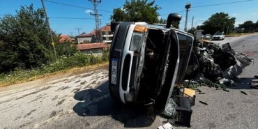 Alaçam'da Kamyonet Devrildi: 1 Yaralı