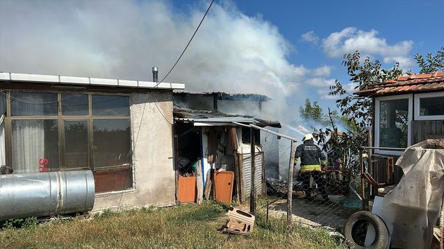 Bafra'da Müstakil Evde Yangın - Son Dakika