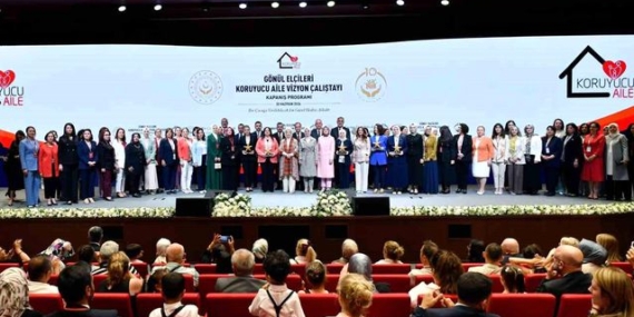 Samsun'a koruyucu aile hizmet ödülü