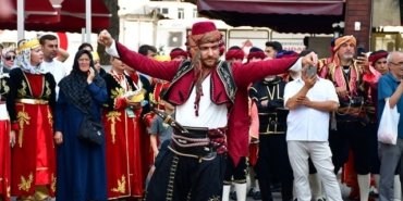 Samsun'da Halk Oyunları Şenliği Başladı