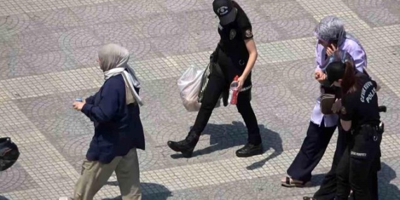 Samsun'da Sıcak Çarpmasından Kadın Yere Düştü