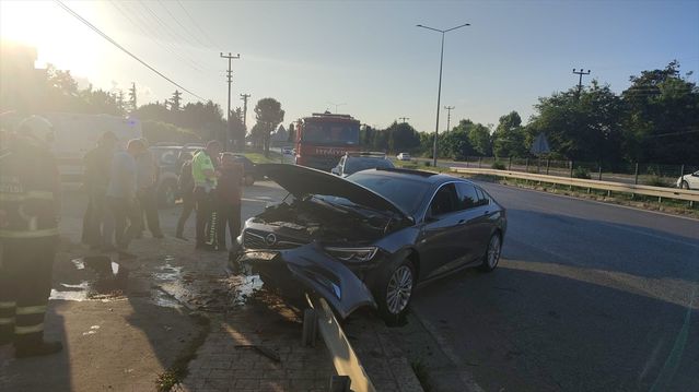 Samsun'da Trafik Kazası: 2 Yaralı