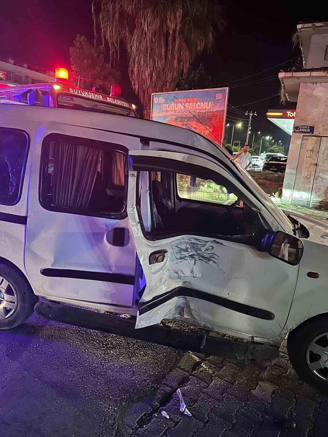 Samsun'da Trafik Kazası: 5 Yaralı