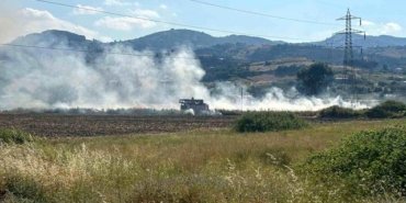 Samsun'da samanlık alanda çıkan yangın söndürüldü