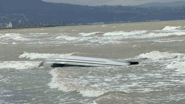 Çarşamba'da İnsansız Deniz Aracı Bulundu