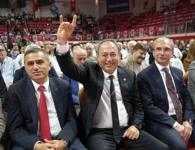 MHP'li Topsakal: PYD'nin feshi Suriye'nin Türkiye'ye bağlandığını gösterdi