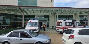 Vezirköprü'de Trafik Kazası: 3 Yaralı
