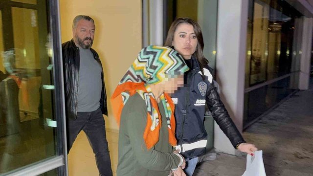 3 çocuk annesine 