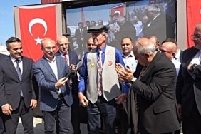 Bafra'da çeltik hasat şenliğinde ağalığı 400 bin liralık bağışla Osman Akbaş kazandı