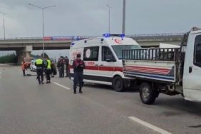 İddiaya göre Samsun Çarşamba'da kamyonetin traktöre çarpmasıyla 2 sürücü yaralandı.