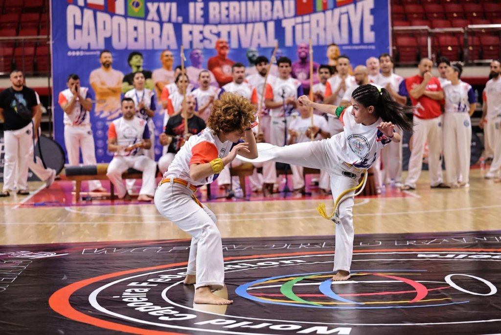 Kahramanmaraşlı Capoeira Sporcuları Samsun'daki Uluslararası Şampiyonada 5 Madalya Kazandı