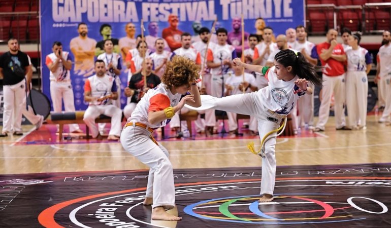 Kahramanmaraşlı Capoeira Sporcuları Samsun'daki Uluslararası Şampiyonada 5 Madalya Kazandı