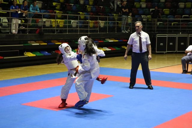 Karadeniz ve Hazar Ülkeleri Karate Şampiyonası Samsun'da bin 247 sporcuyla başladı