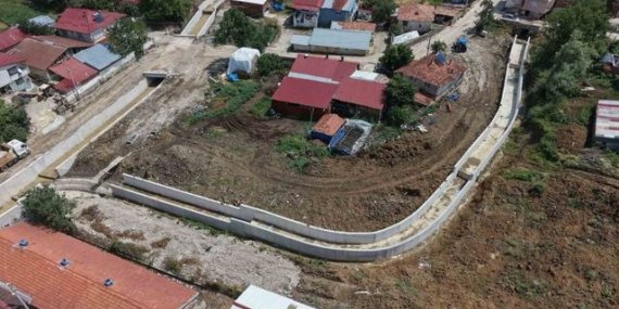 Ladik'teki Ambar Deresi ıslah çalışmalarında 15 menfezden 9'u tamamlandı