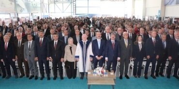 SAMÜ'de gelir adaletsizliği dersinin ardından Mehmet Muş'a fahri doktora verildi